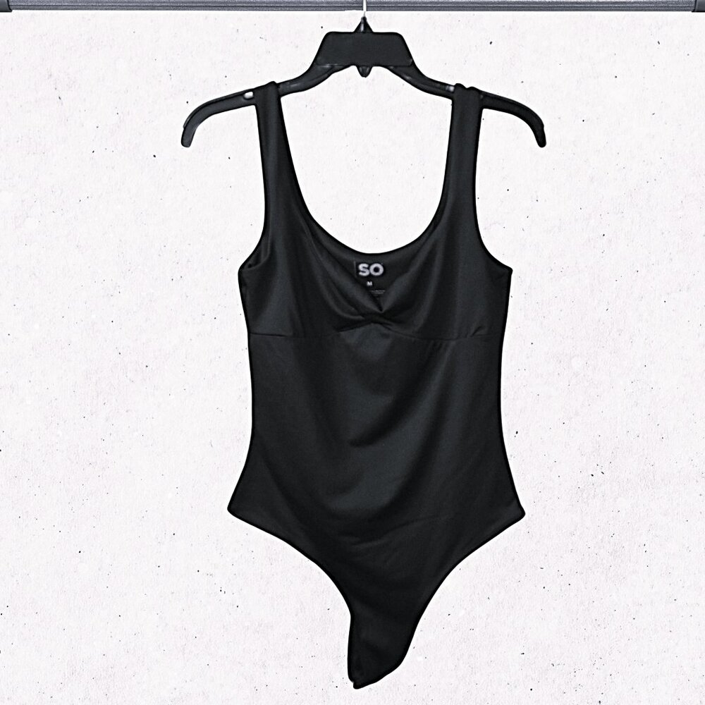 SO Goods for life Sleeveless Twist front Contour Double-Layer Bodysuit Size M
